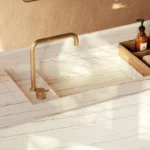 Caesarstone Lioli Porcelain 534 Everline bathroom with island